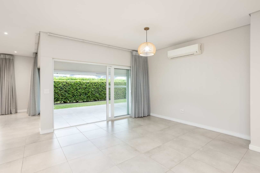 To Let 4 Bedroom Property for Rent in Val De Vie Estate Western Cape